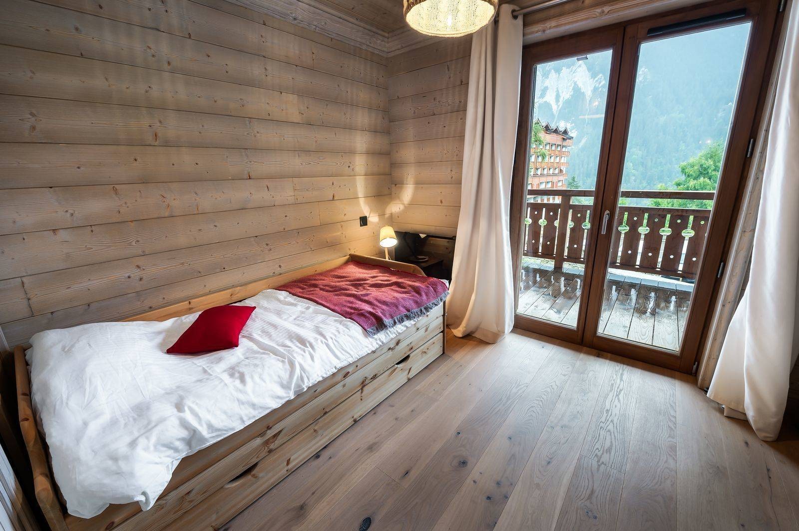 Courchevel 1650 Luxury Rental Appartment Bedroom 6