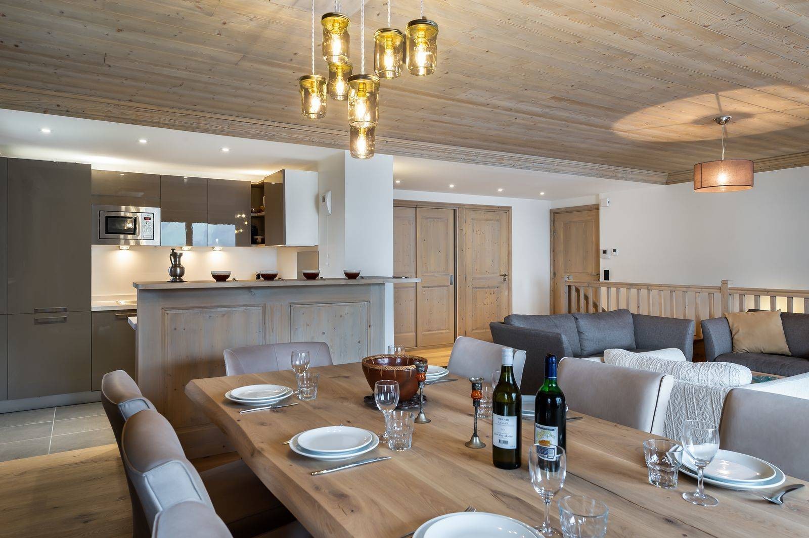 Courchevel 1650 Luxury Rental Appartment Dining Room