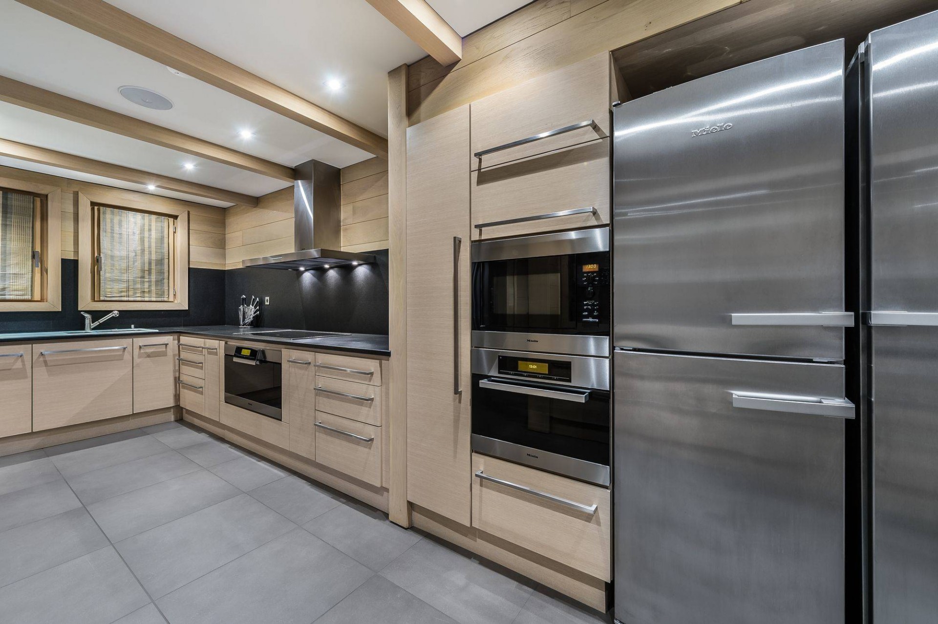 Courchevel 1650 Luxury Rental Chalet Nexiluvite Kitchen
