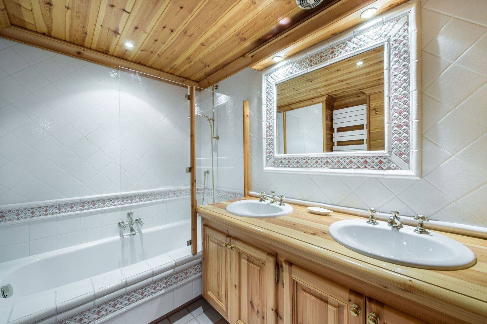 Courchevel 1650 Luxury Rental Chalet Neziluvite Bathroom