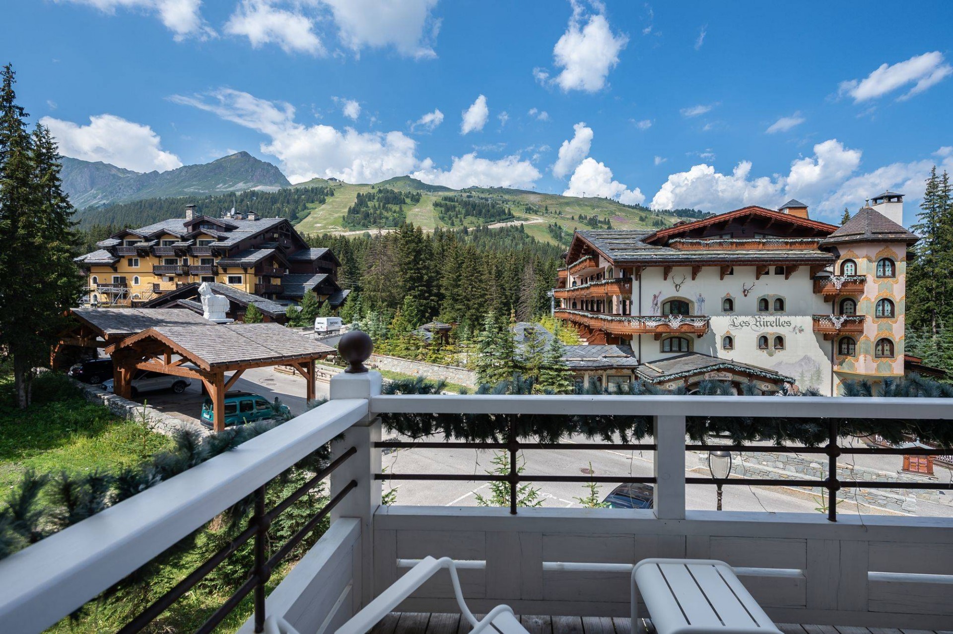 Courchevel 1850 Luxury Rental Appartment Bapilite Balcony