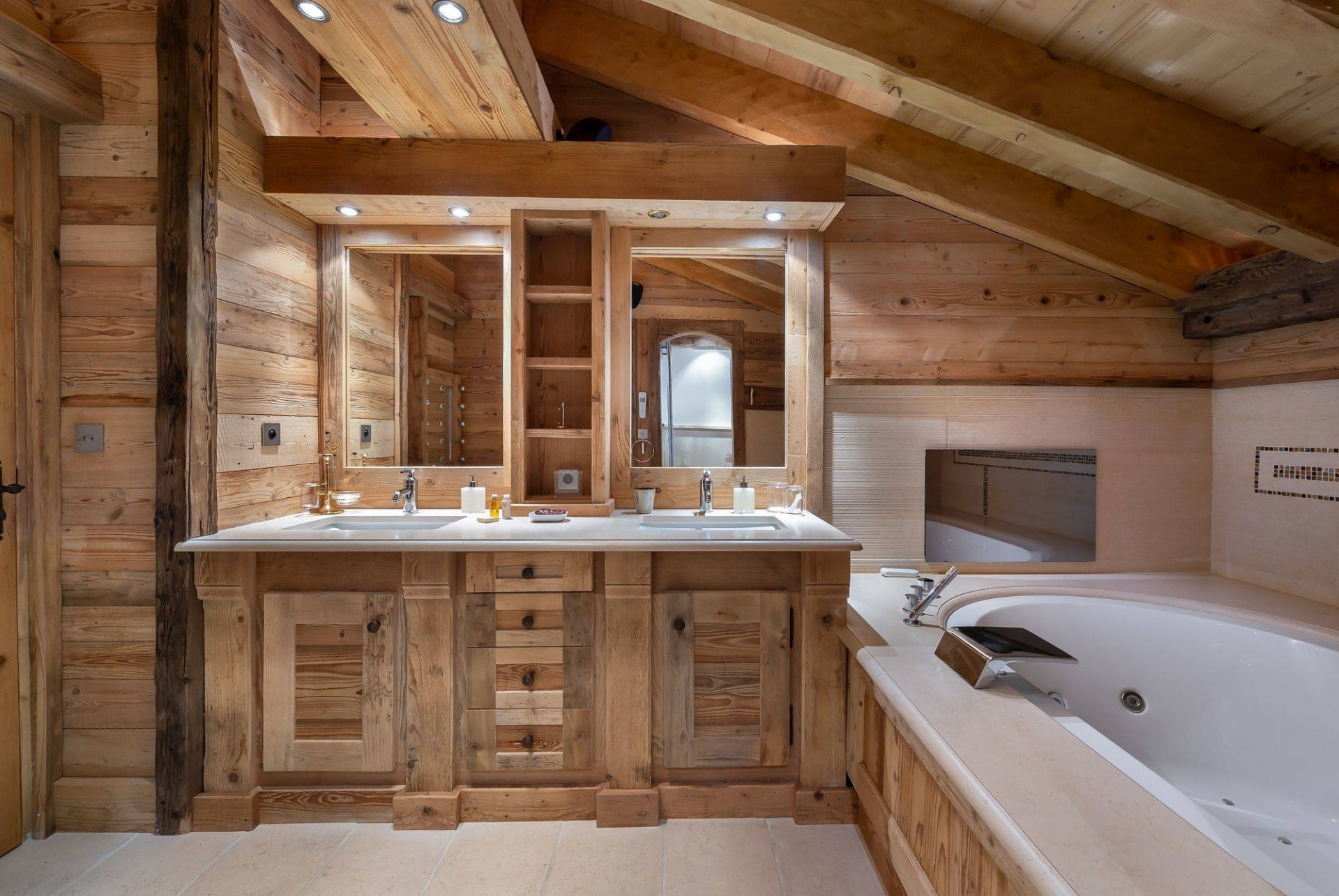 Courchevel 1850 Luxury Rental Appartment Bapilite Bathroom 3