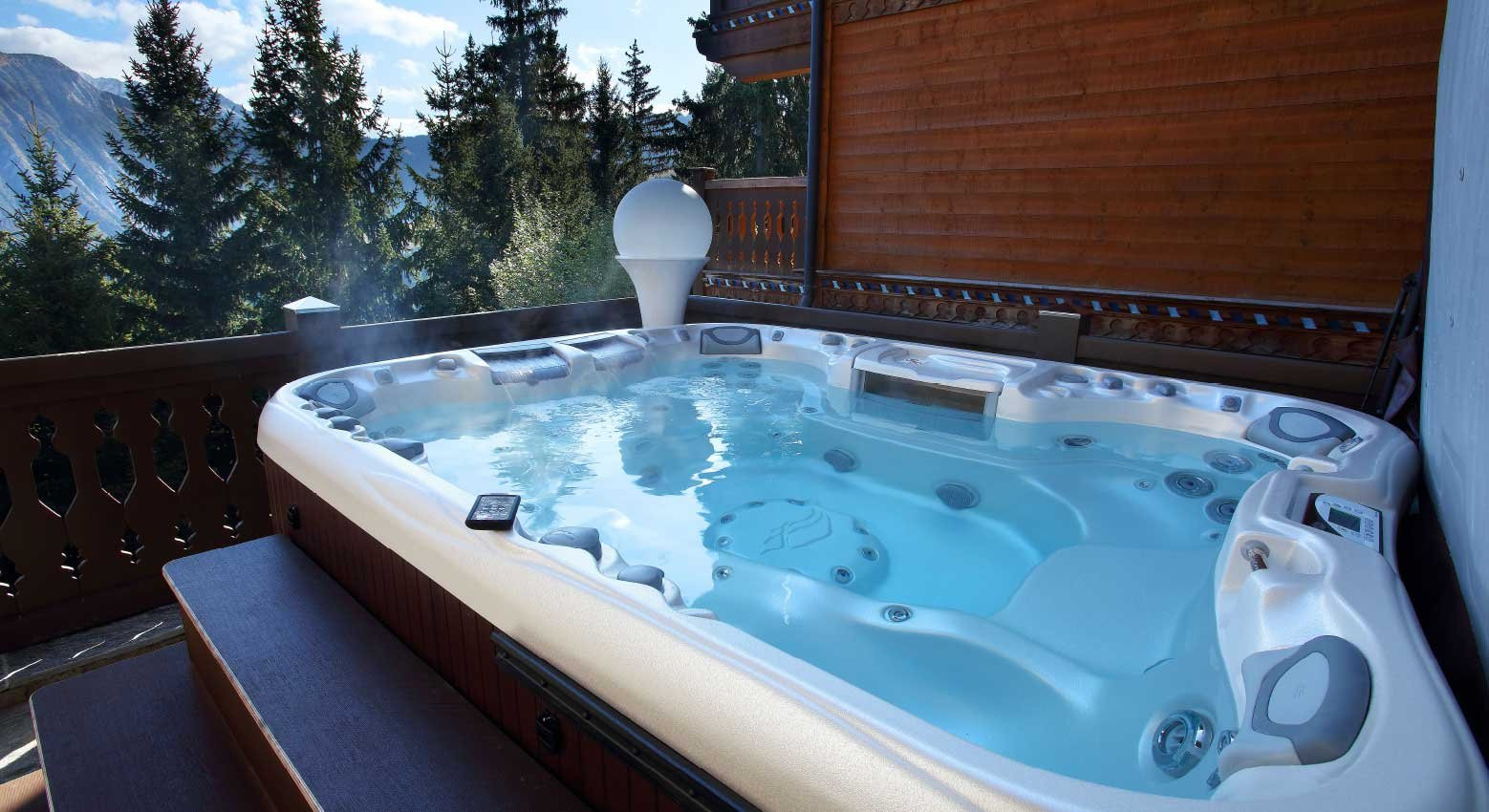 Courchevel 1850 Location Chalet Luxe Acorite Jacuzzi 