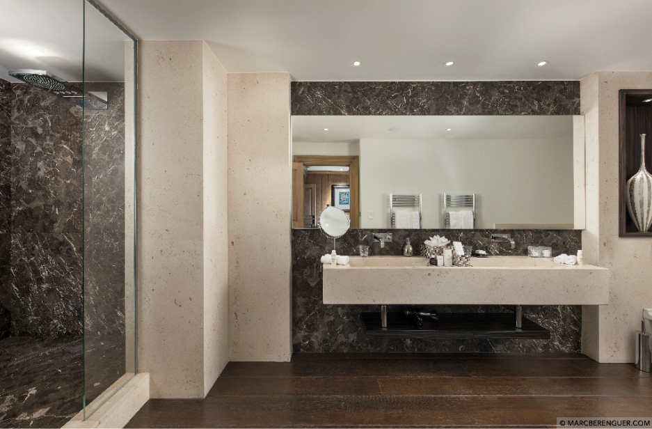 Courchevel 1850 Luxury Rental Appartment Carnatite Bathroom