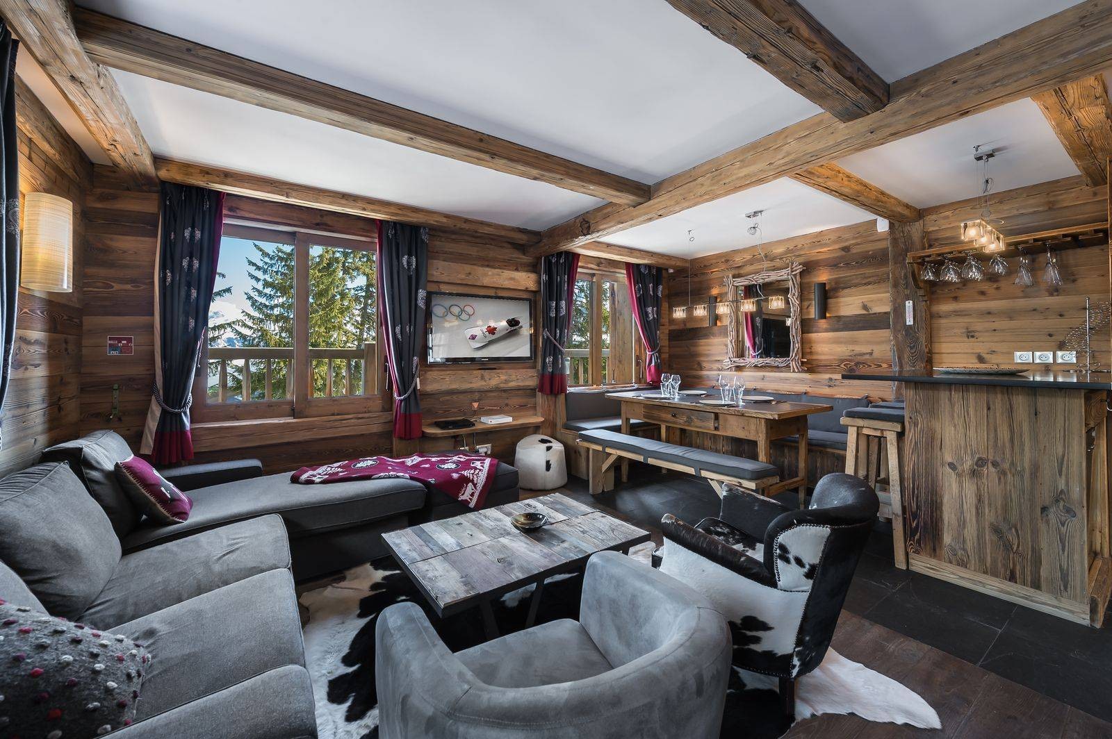 Courchevel 1850 Luxury Rental Chalet Cesarolite Living Room