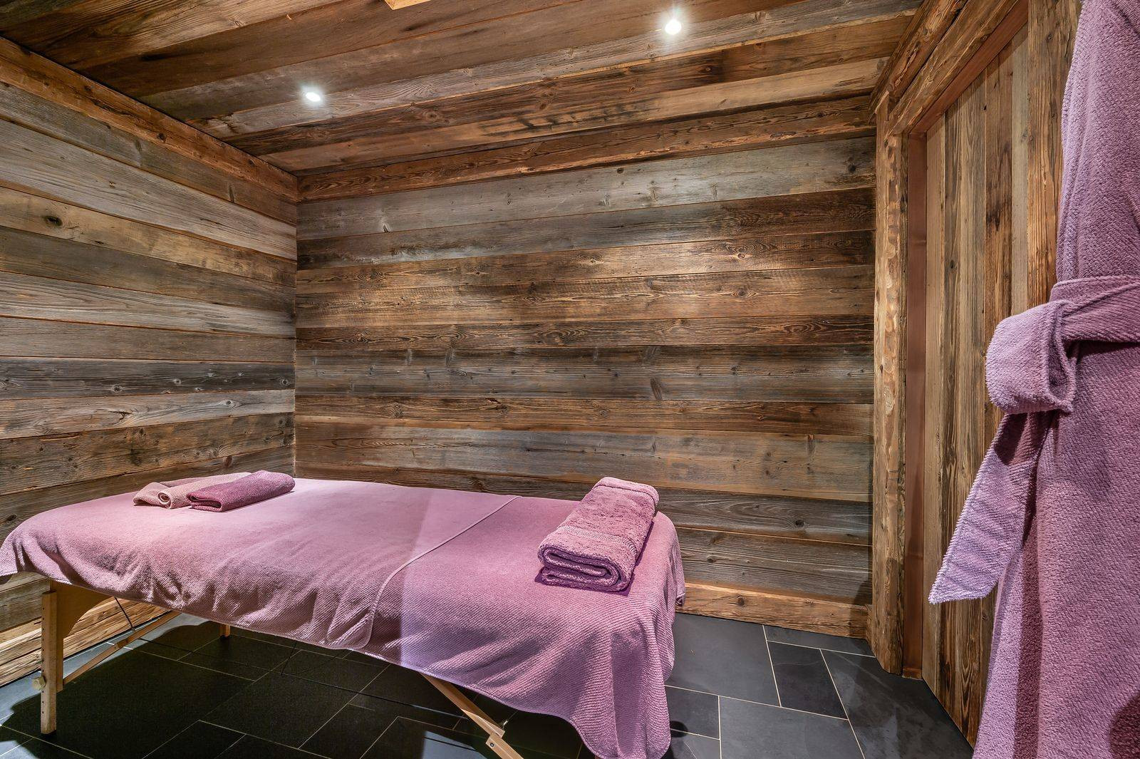 Courchevel 1850 Location Chalet Luxe Churlaz Massage