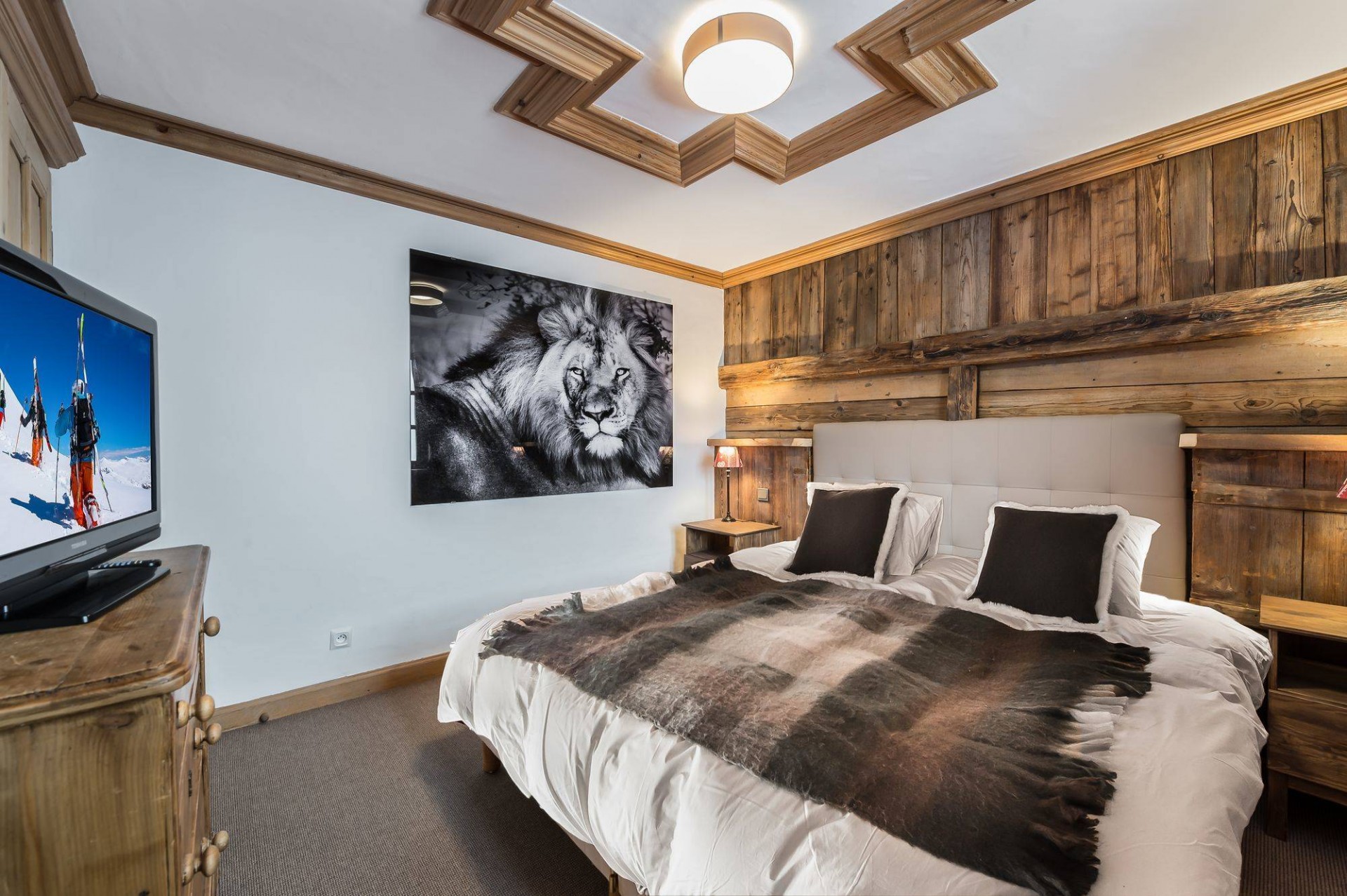 Courchevel 1850 Luxury Rental Chalet Tazuy Bedroom 3