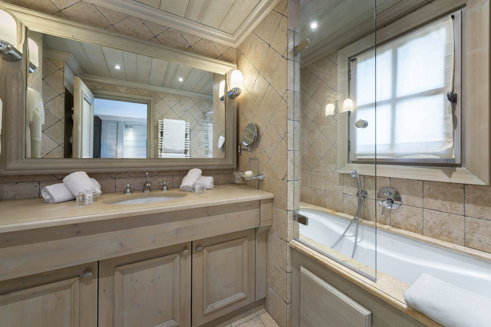 courchevel-18500-location-chalet-luxe-chloropal