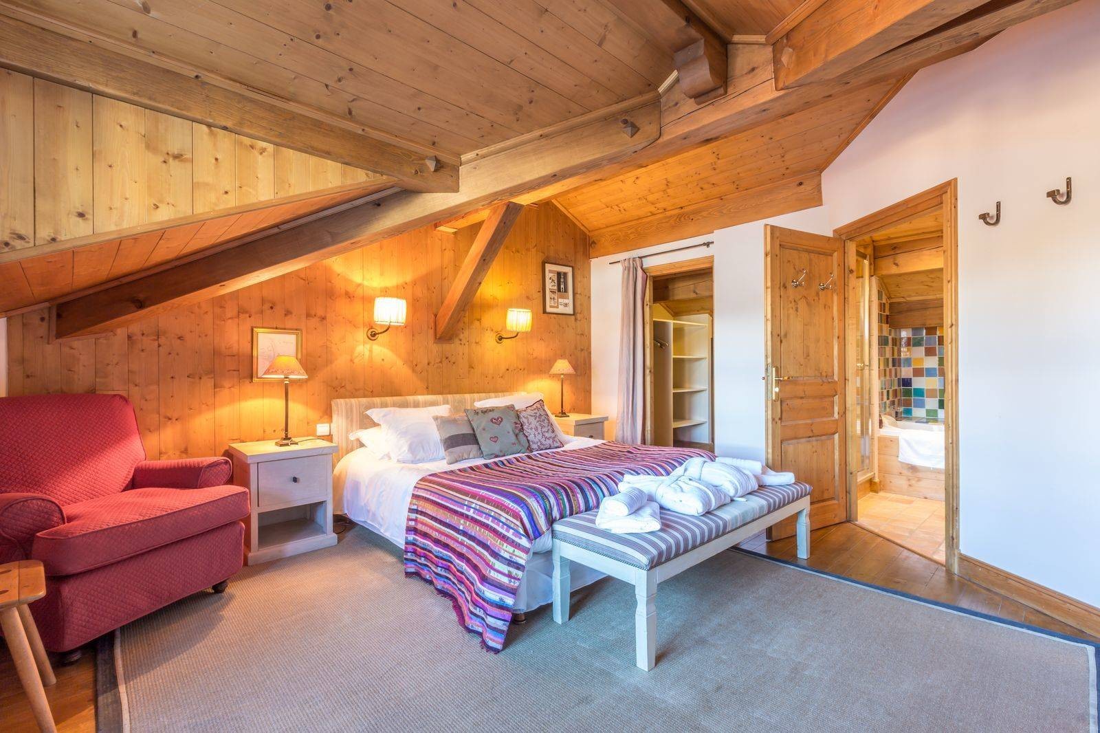 Courchevel Location Chalet Luxe Saphir Blanc Chambre