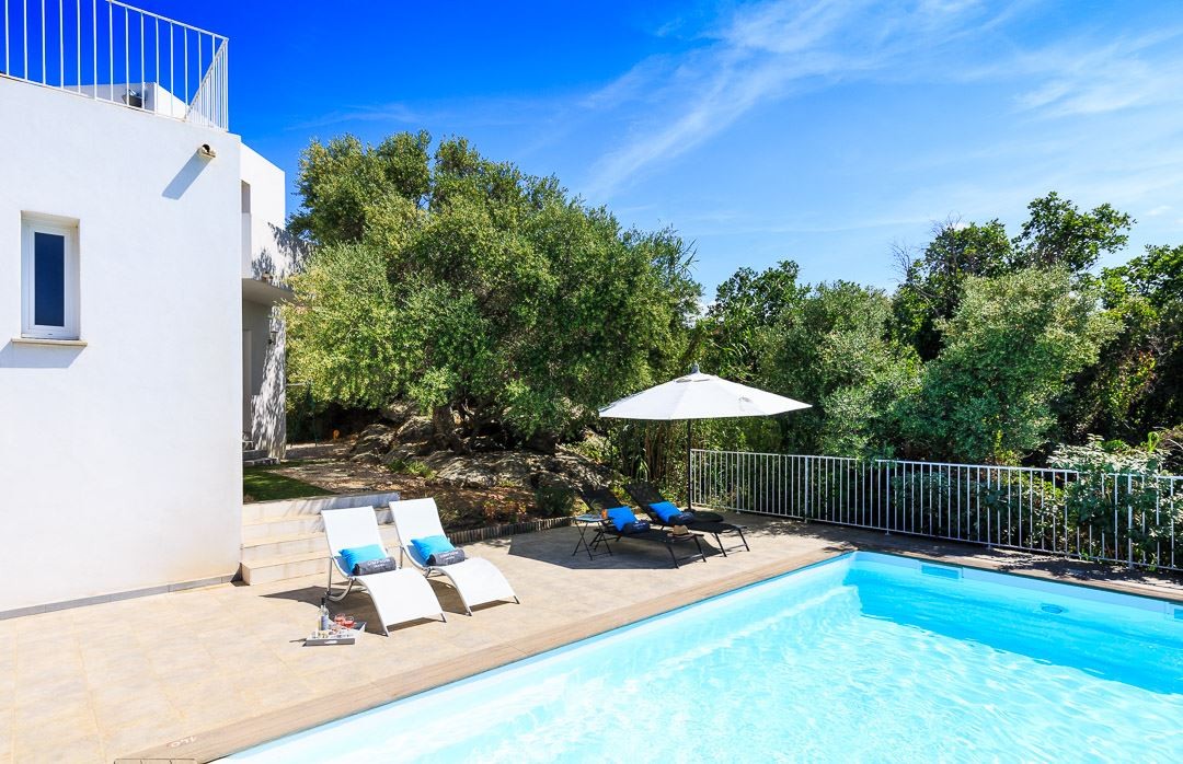 Ile Rousse Location Villa Luxe Artizite Terrasse Piscine