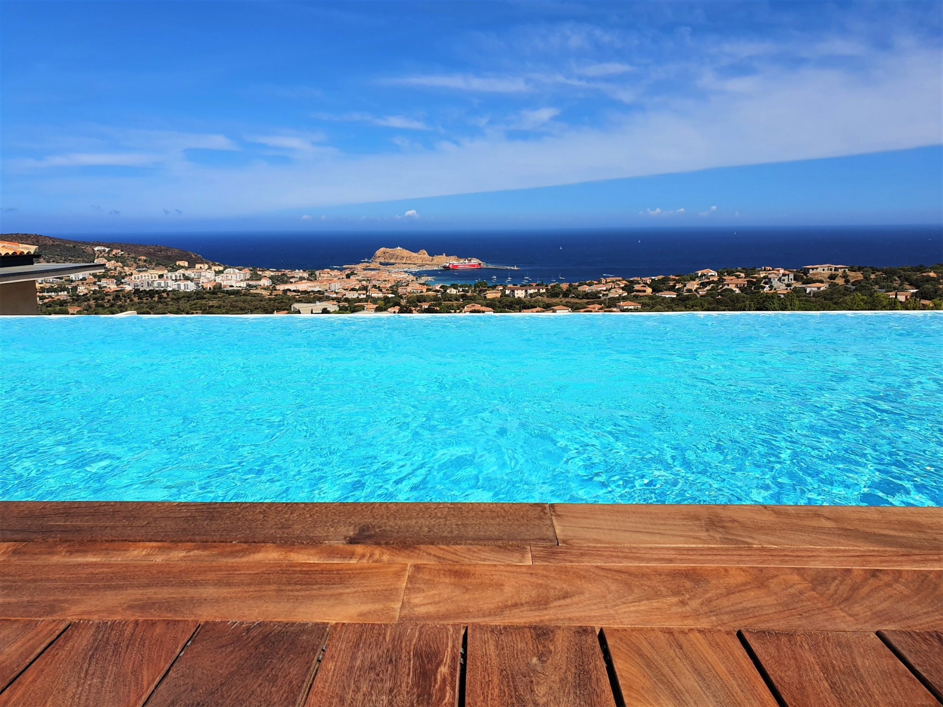 Ile Rousse Location Villa Luxe Iris Violet Piscine 2