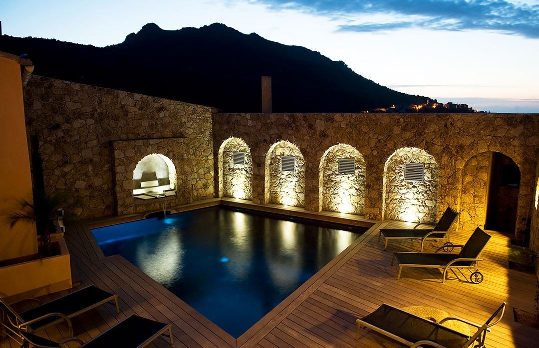 Ile Rousse Location Villa Luxe Summing Piscine 2