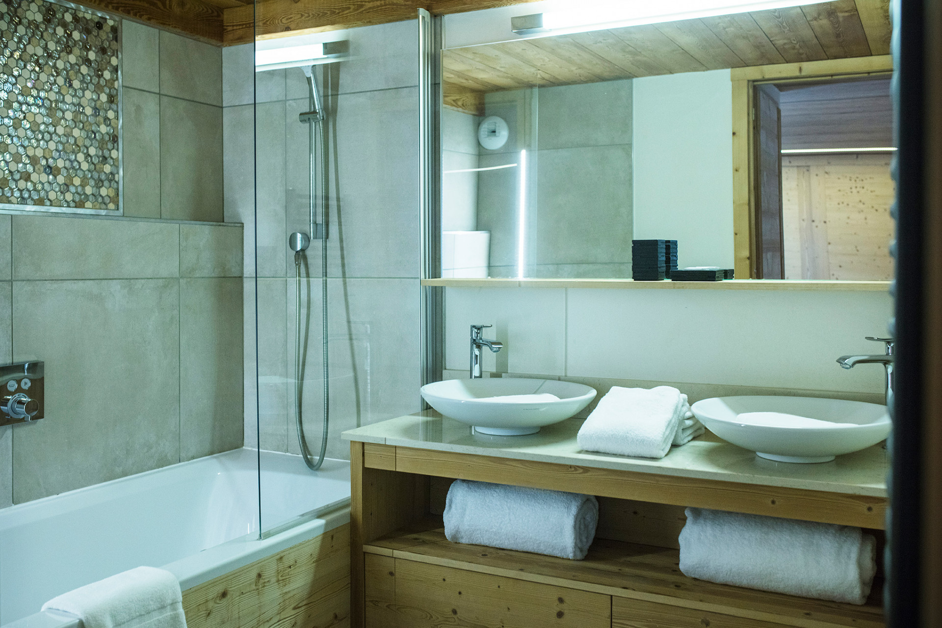 La Clusaz Location Chalet Luxe Glycine Salle De Bain 1