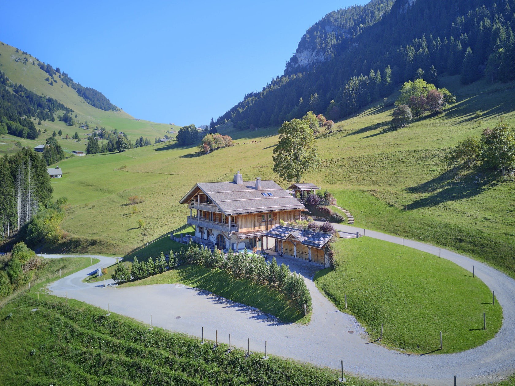 La Clusaz Luxury Rental villa Lawsonite Outside 3