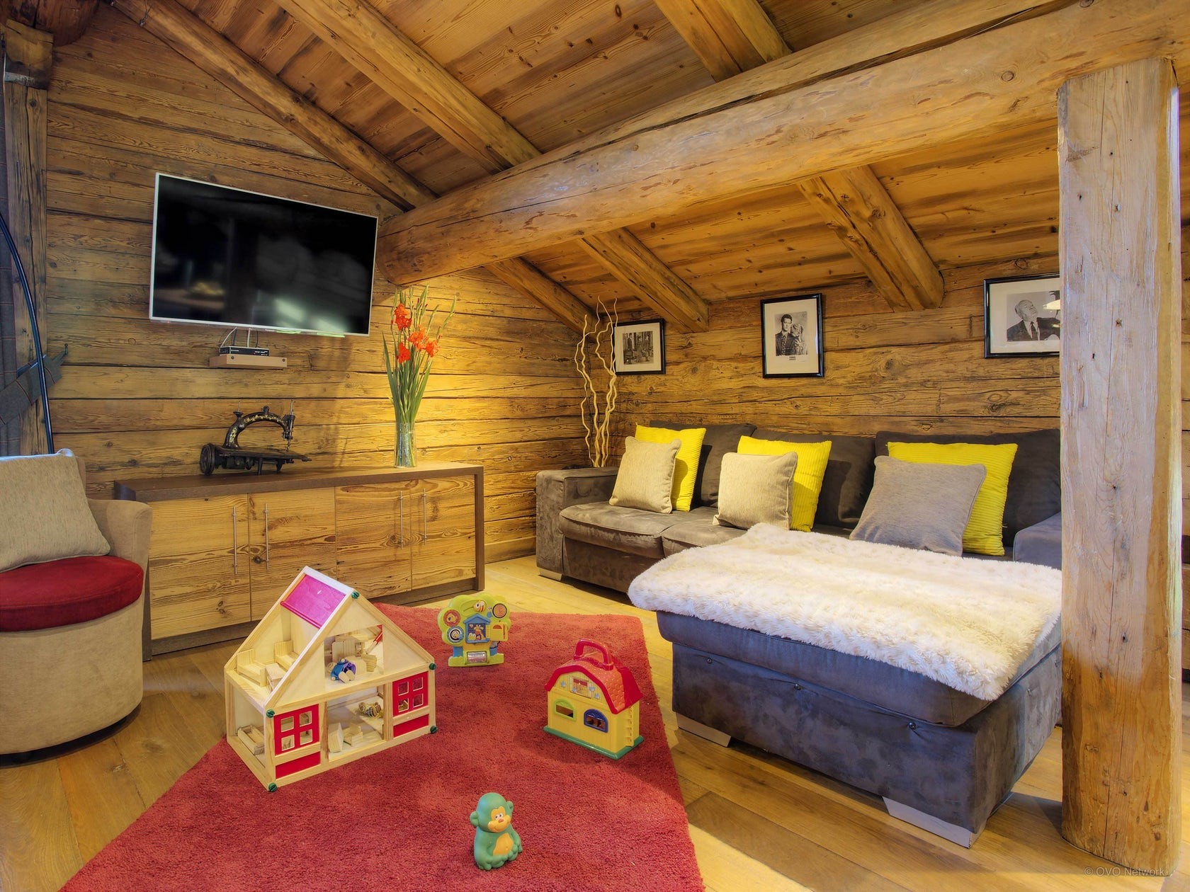 La Clusaz Luxury Rental Lawsonite Living Room 1