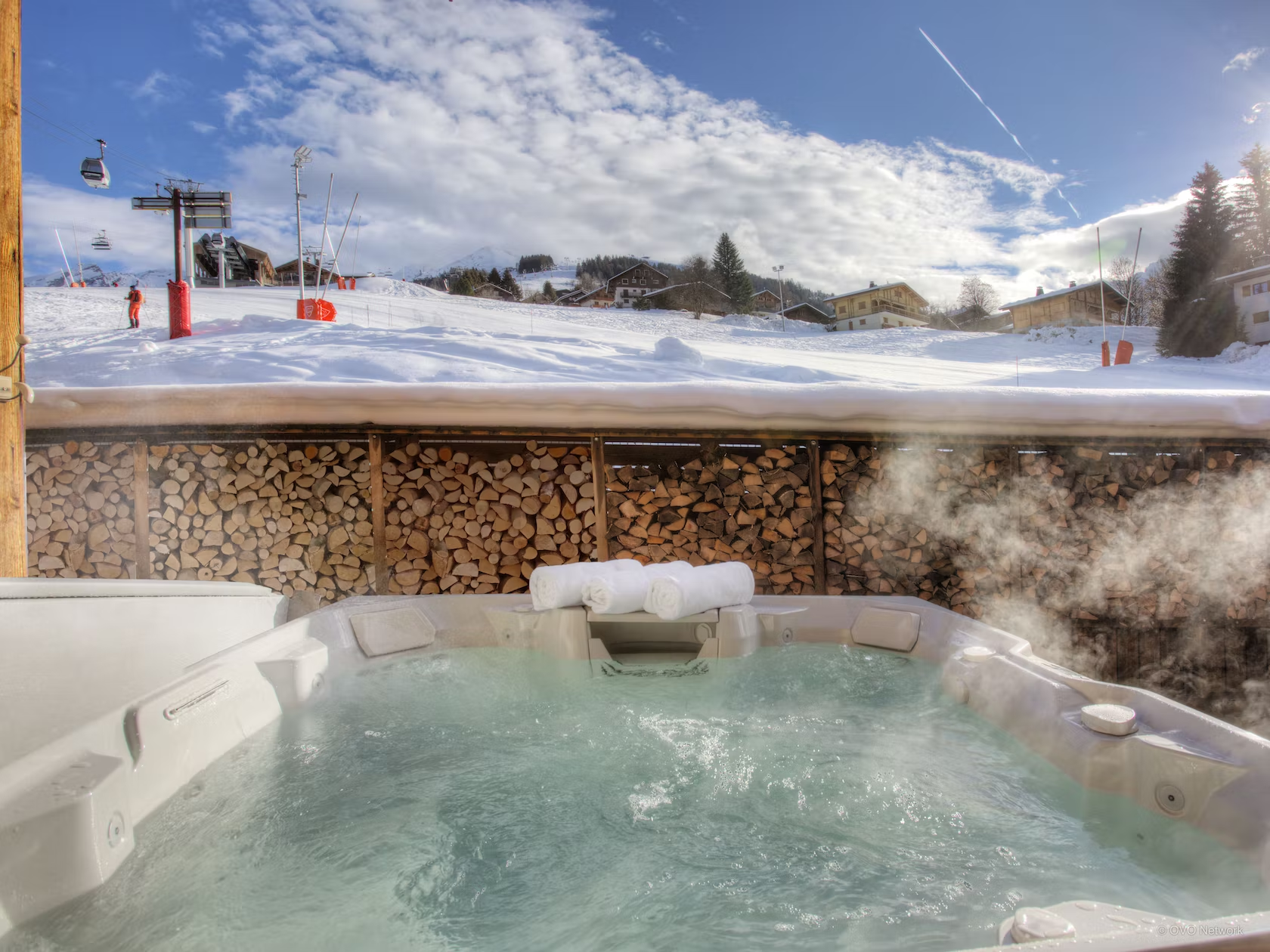 La Clusaz Location Chalet Luxe Ledouwite Jacuzzi 2