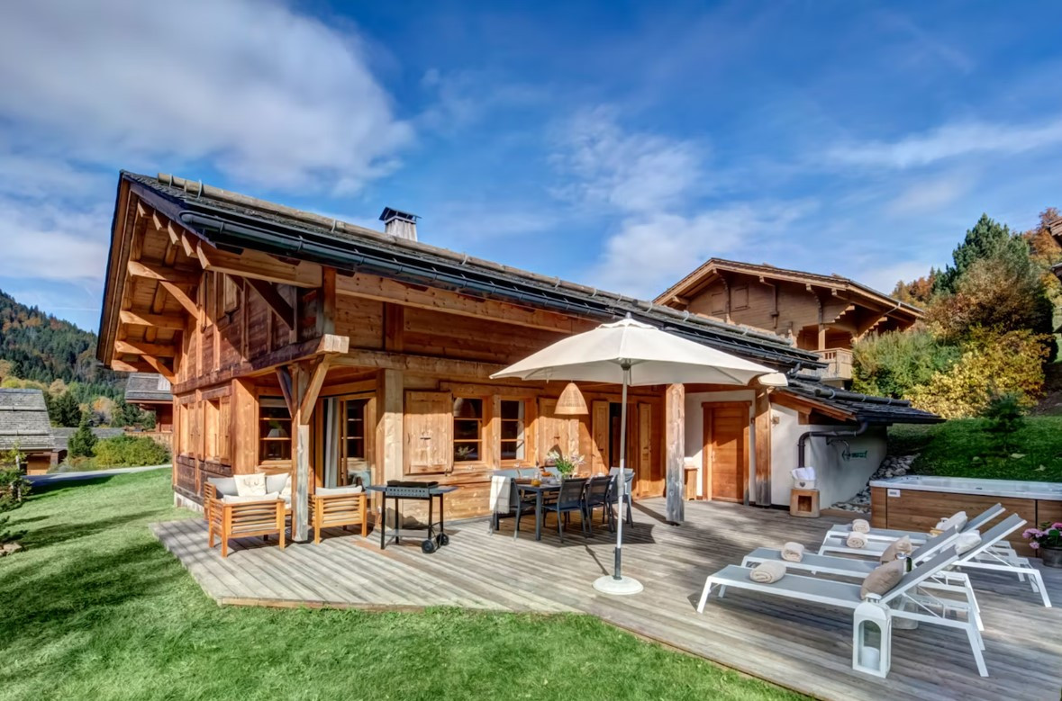 La Clusaz Location Chalet Luxe Liwadite Extérieur Été