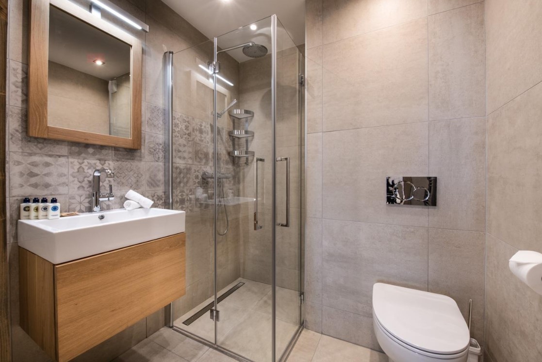 La Tania Luxury Rental Chalet Alta Bathroom