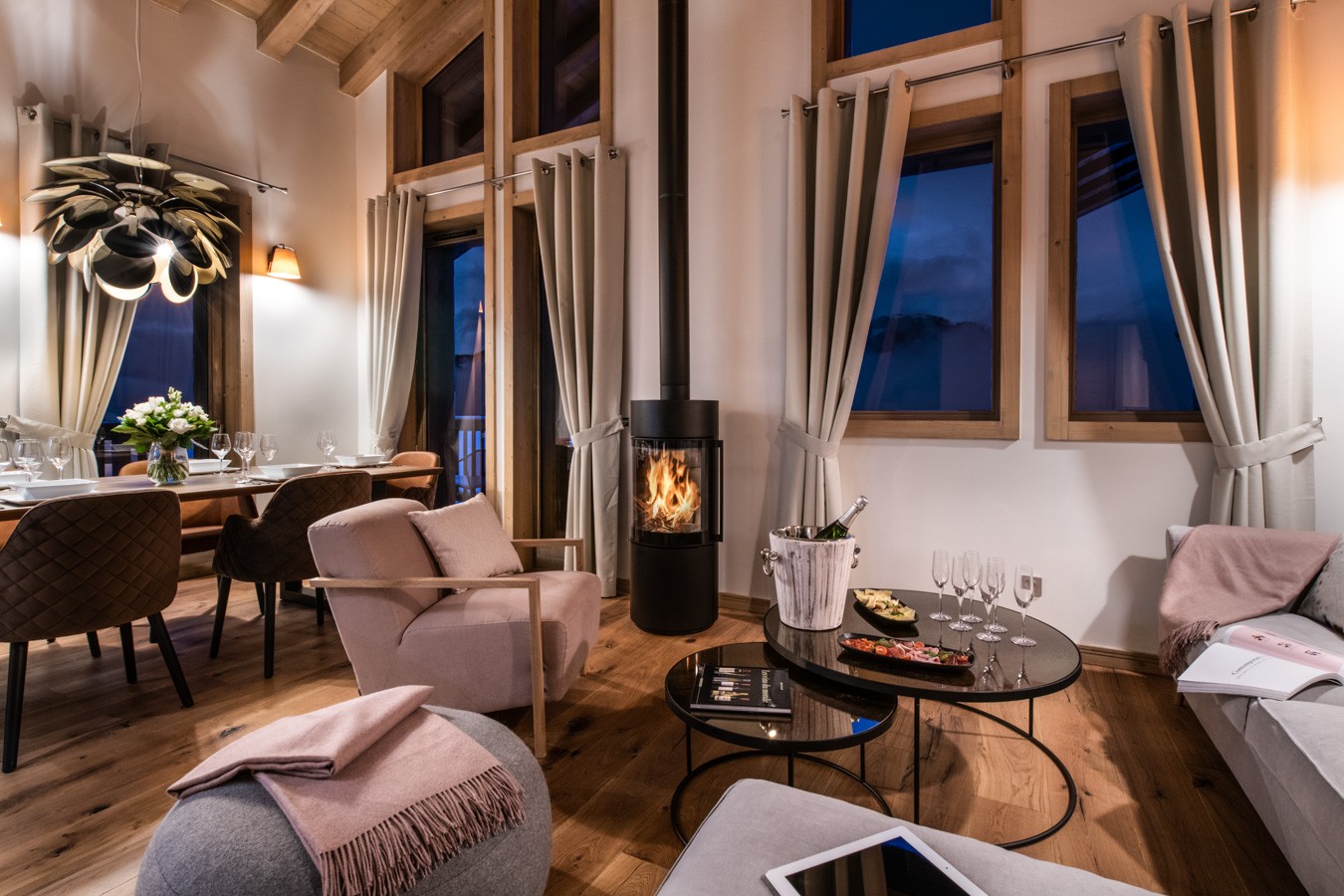 La Tania Luxury Rental Chalet Alte Living Room 3
