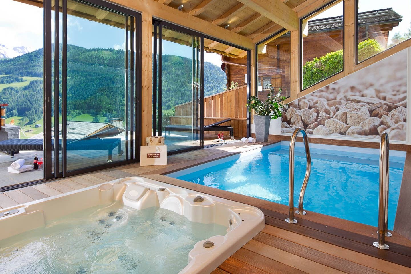 Le Grand Bornand Location Chalet Luxe Leonite Piscine