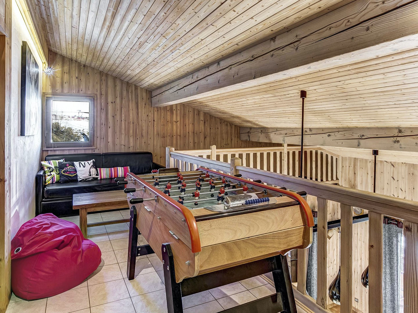 Le Grand Bornand Location Chalet Luxe Leubarbe Babyfoot 