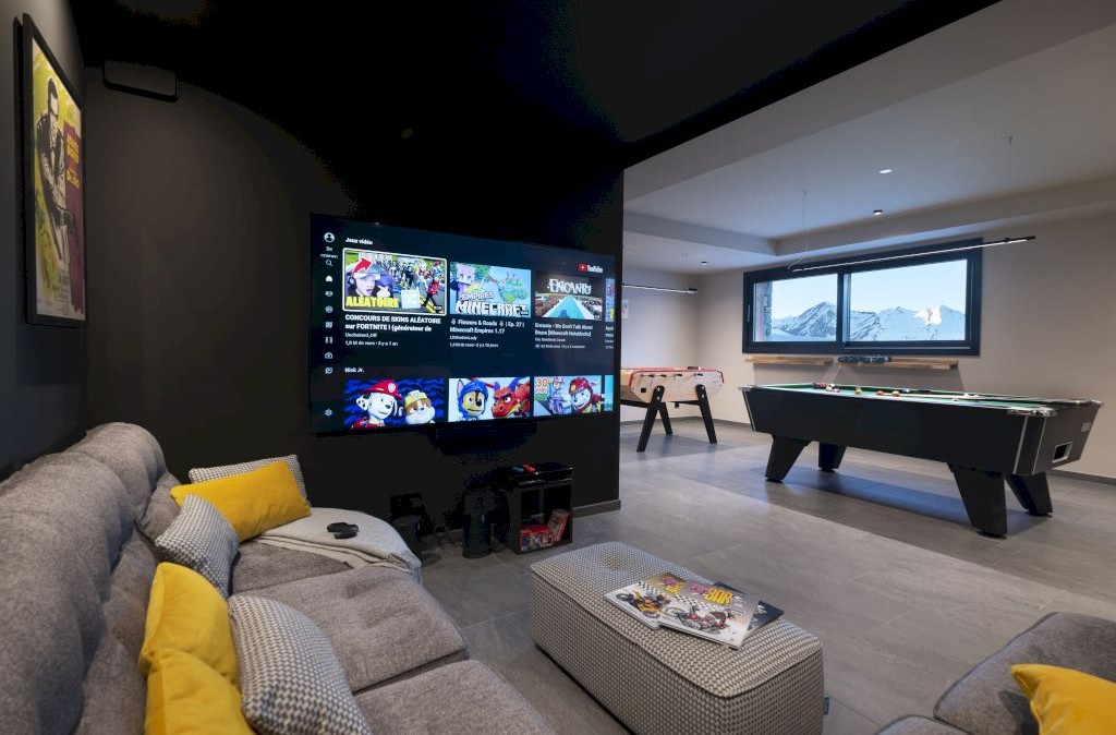 Les Arcs Location Chalet Luxe Arkutine Salle De Jeux 1