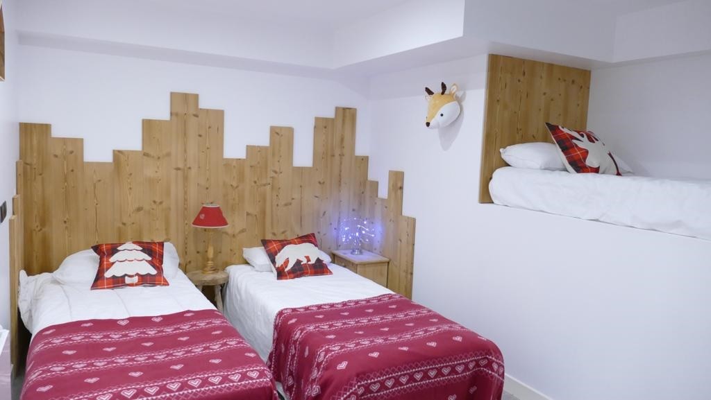 Les Deux Alpes Rental Apartment Luxury Wulfenite Bedroom 4