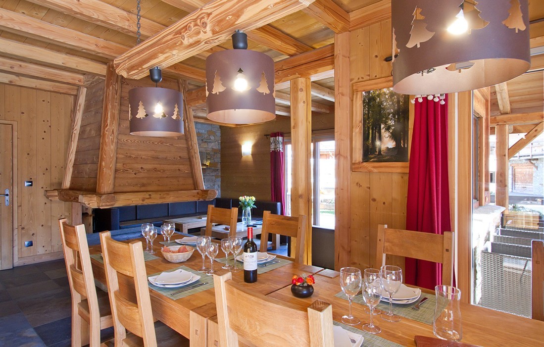 Les Deux Alpes Rental Chalet Luxury Cervantite Dining Room 1