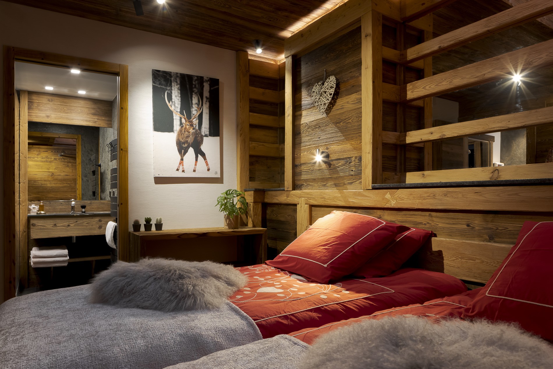 Les Deux Alpes Luxury Rental Chalet Cervantute Bedroom 4