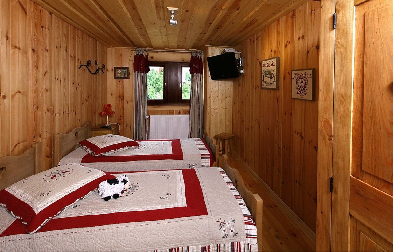 Les Deux Alpes Location Chalet Luxe Princess Blue 2 Chambre 1