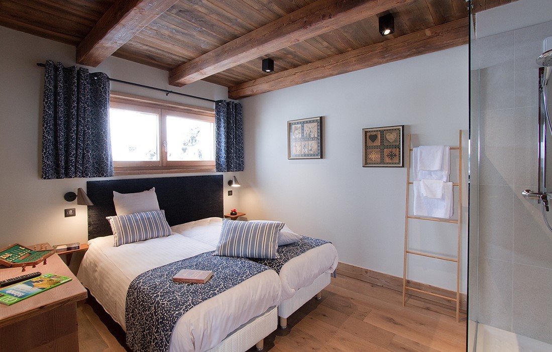 Les Deux Alpes Location Chalet Luxe Wallomia Chambre