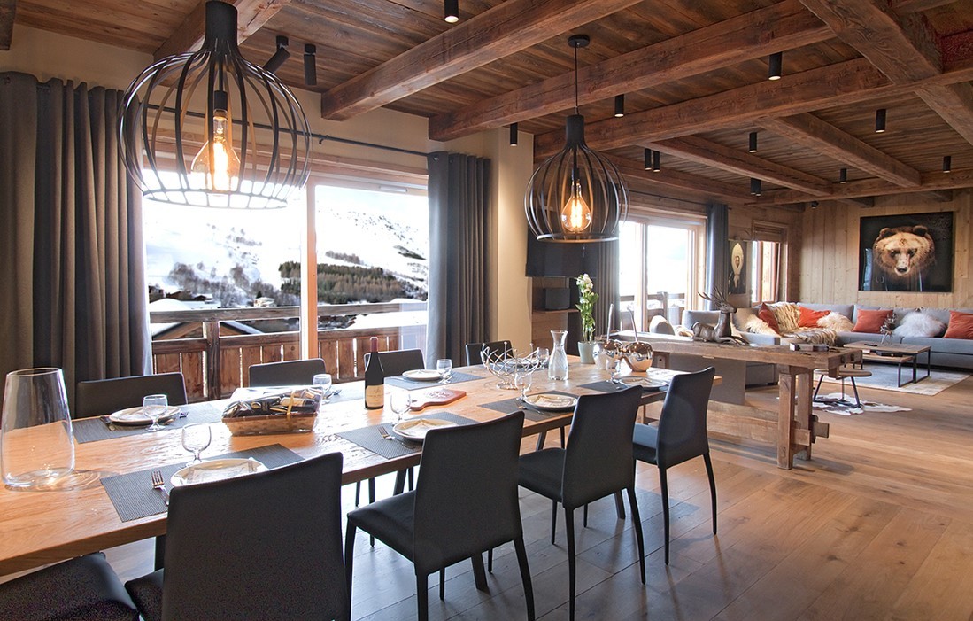 Les Deux Alpes Luxury Rental Chalet Wallomia Dining Room