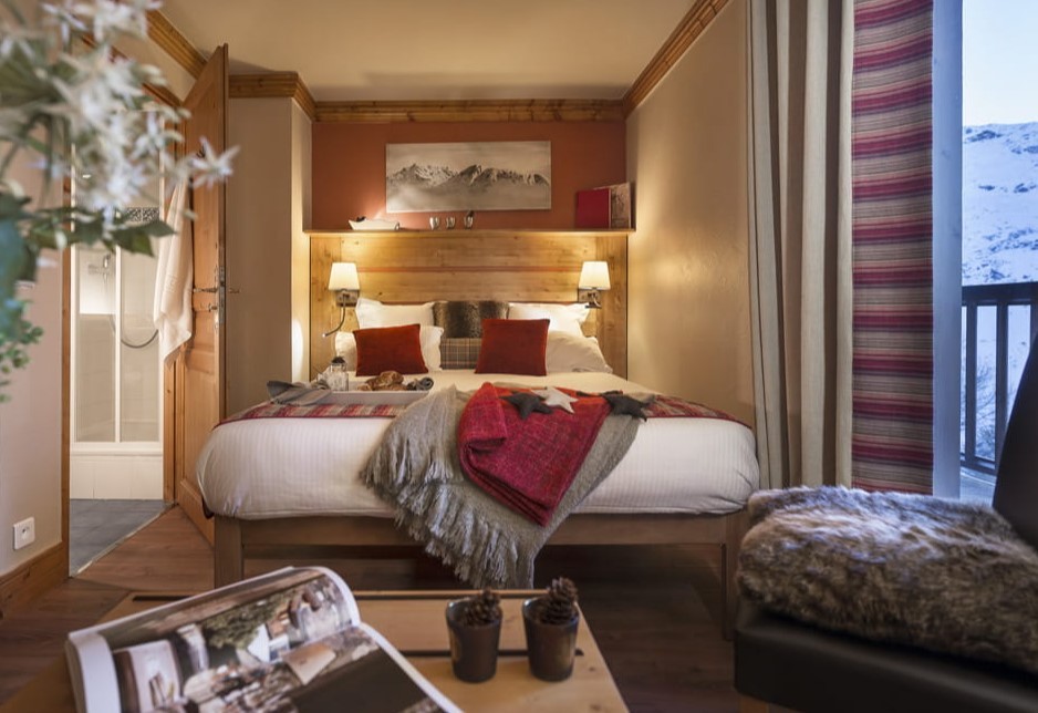 Les Menuires Luxury Rental Appartment Amina Bedroom
