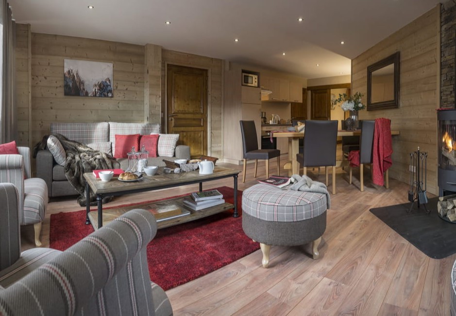 Les Menuires Luxury Rental Appartment Amina Living Room 2