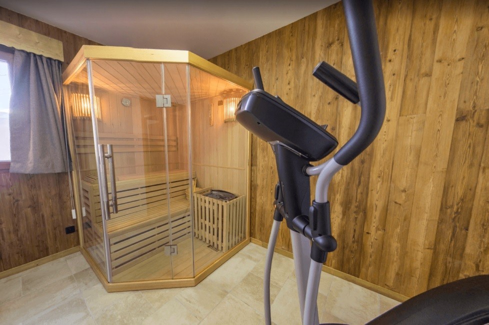 Les Menuires Luxury Rental Chalet Lalinaire Sauna