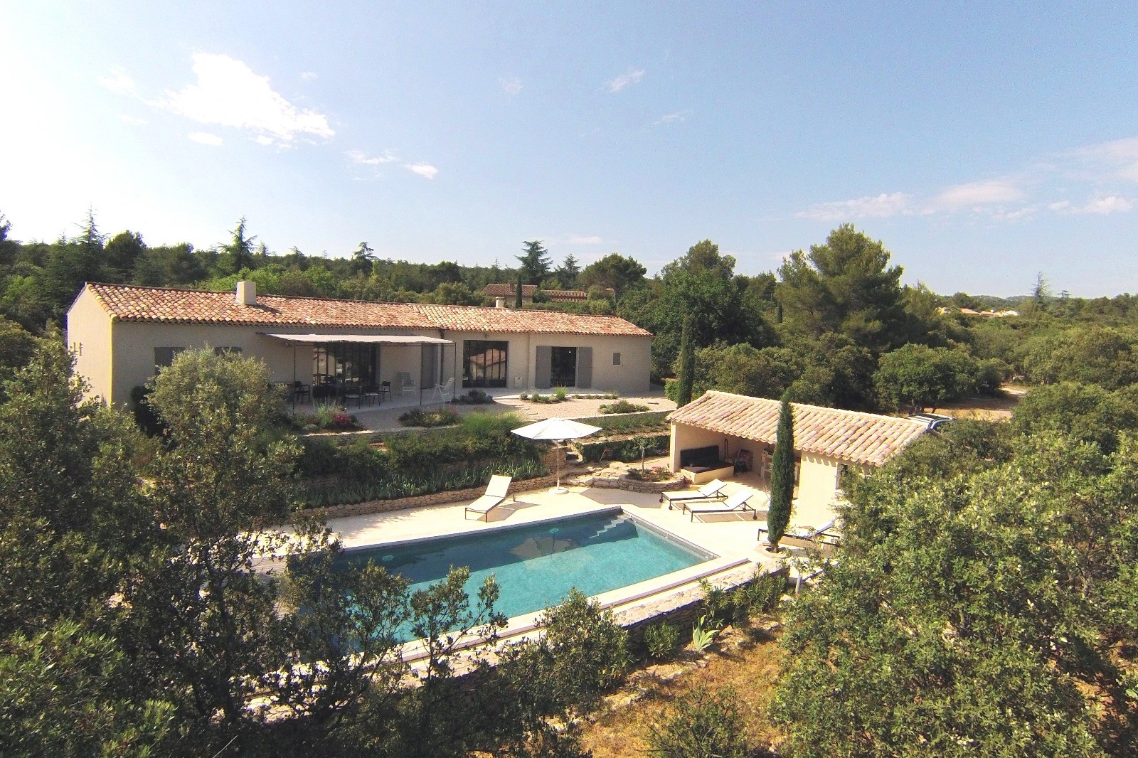 Luberon Luxury Rental Villa Lime Exterior