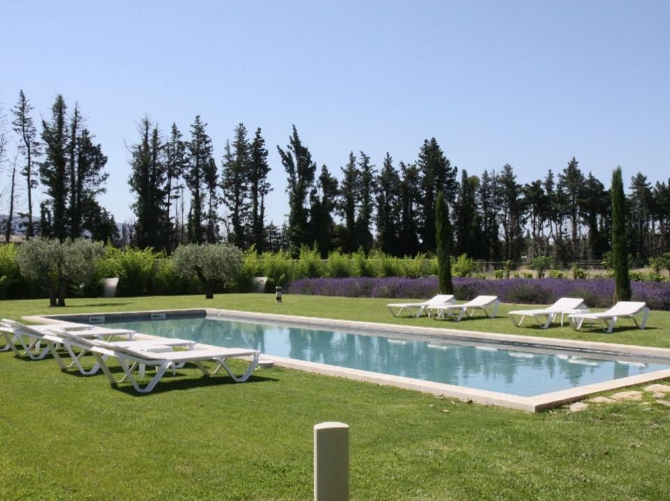 Luberon Location Villa Luxe Limette Piscine 2