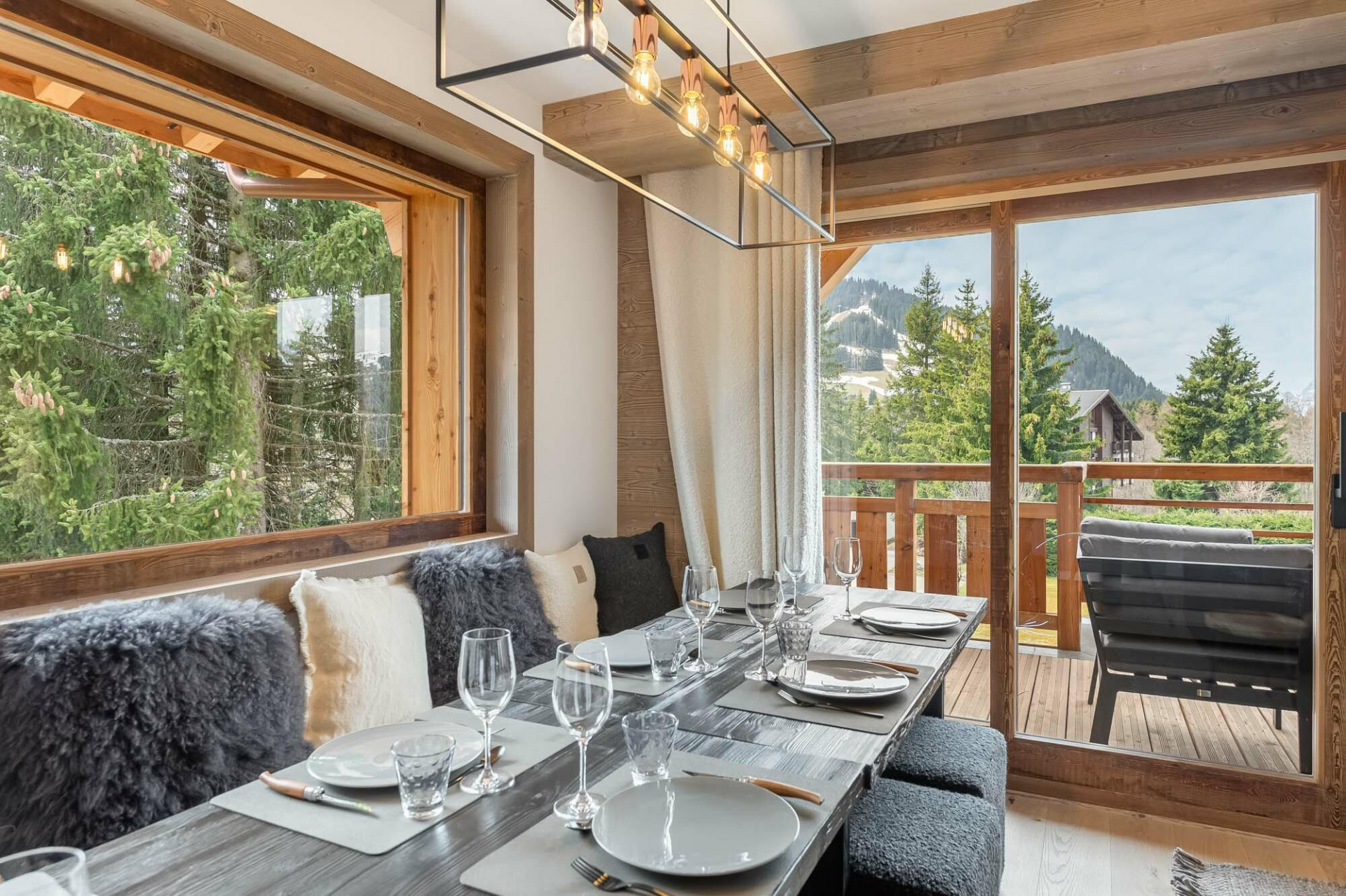 Megève Location Appartement Luxe Talozite Salle A Manger