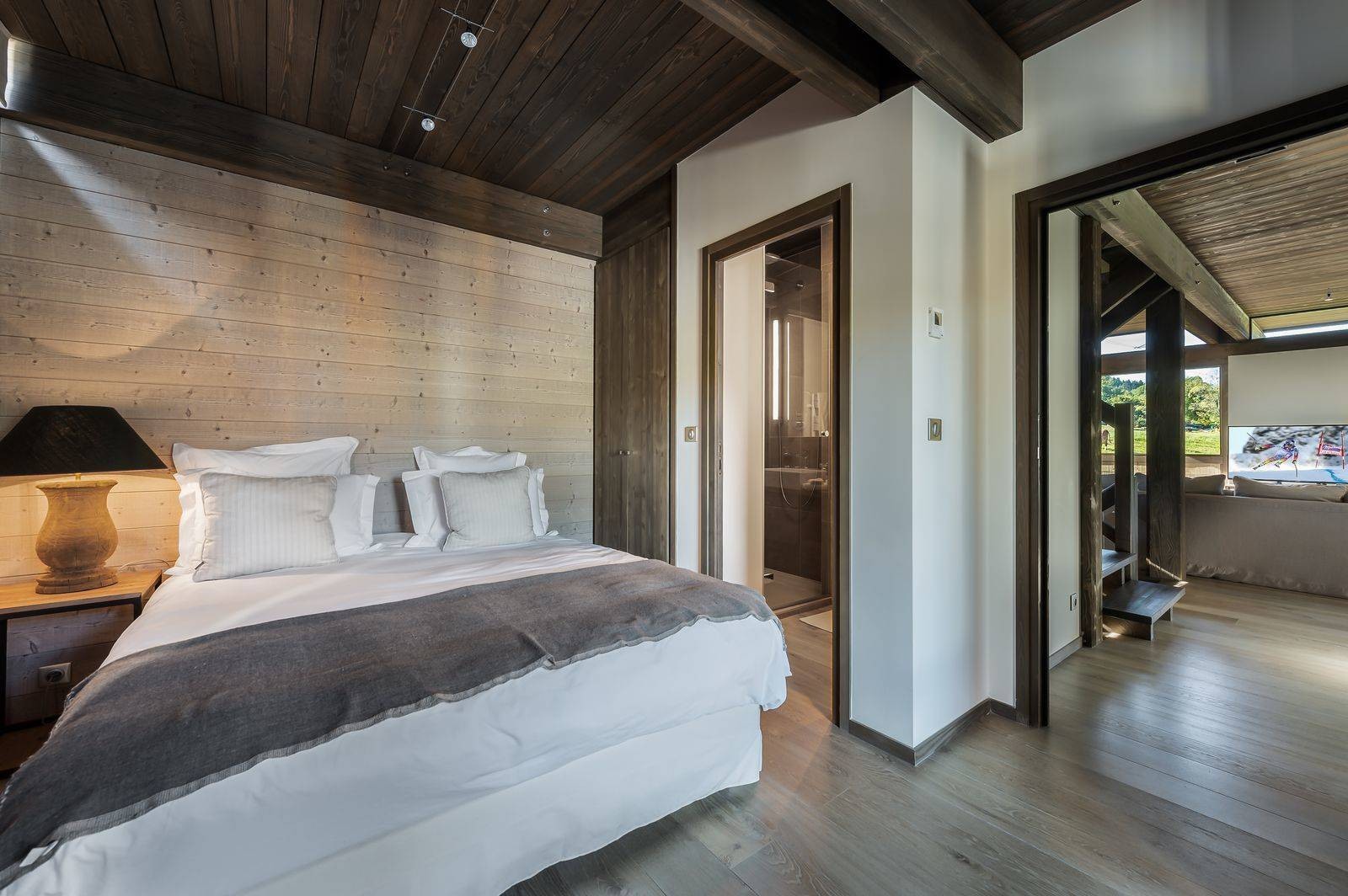 Megève Luxury Rental Chalet Cajonate Bedroom