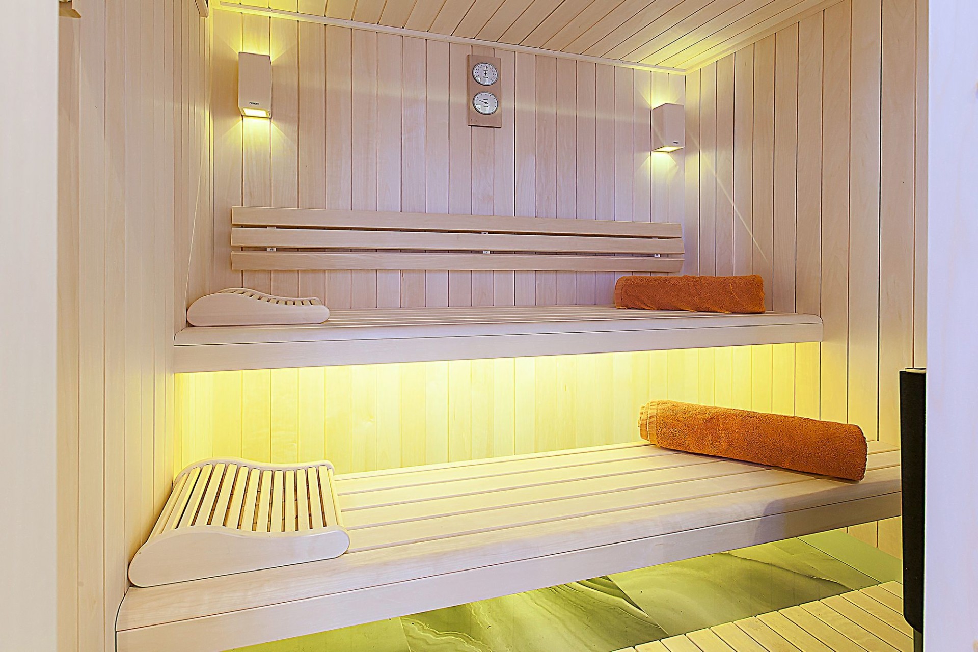 Megève Luxury Rental Chalet Cajuelite Sauna