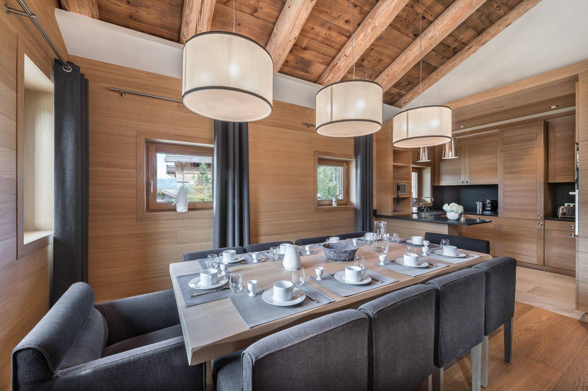 Megève Luxury Rental Chalet Miki Blue Dining Area 3