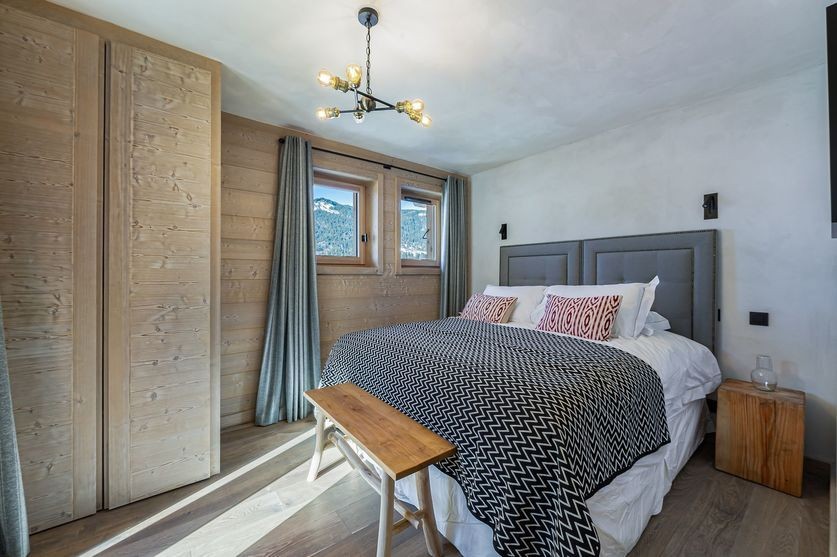 Megève Luxury Rental Chalet Sesane Bedroom 2