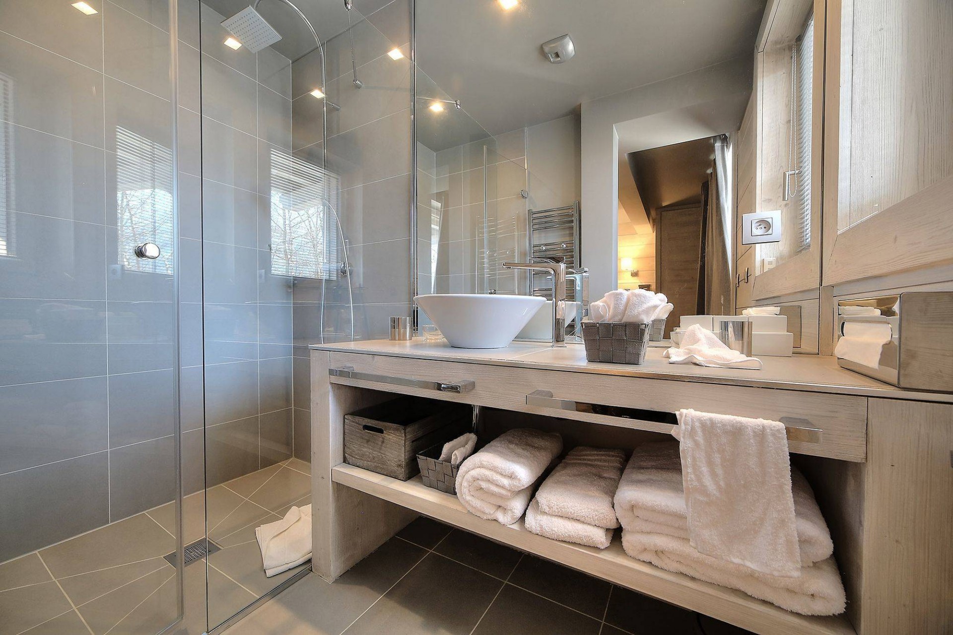 Megève Luxury Rental Chalet Telizite  Bathroom 3