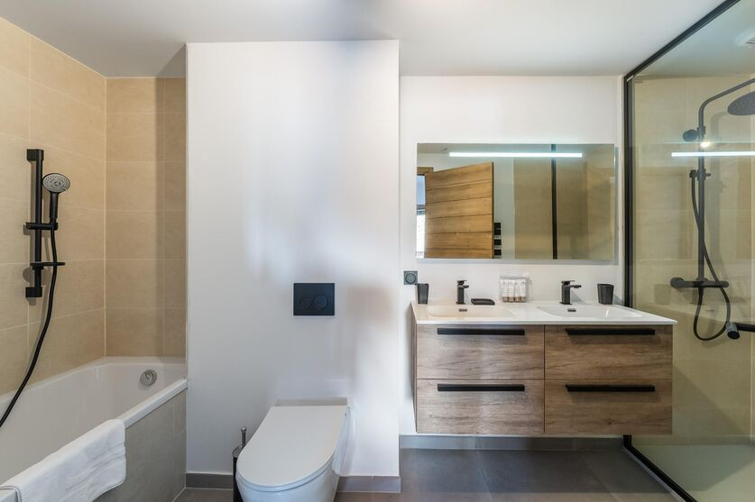 Meribel Location Appartement Luxe Noalo Baignoire 2