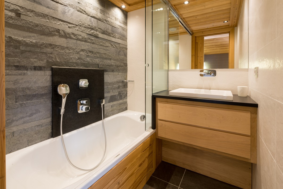 Meribel Location Chalet Luxe Berilo Baignoire 