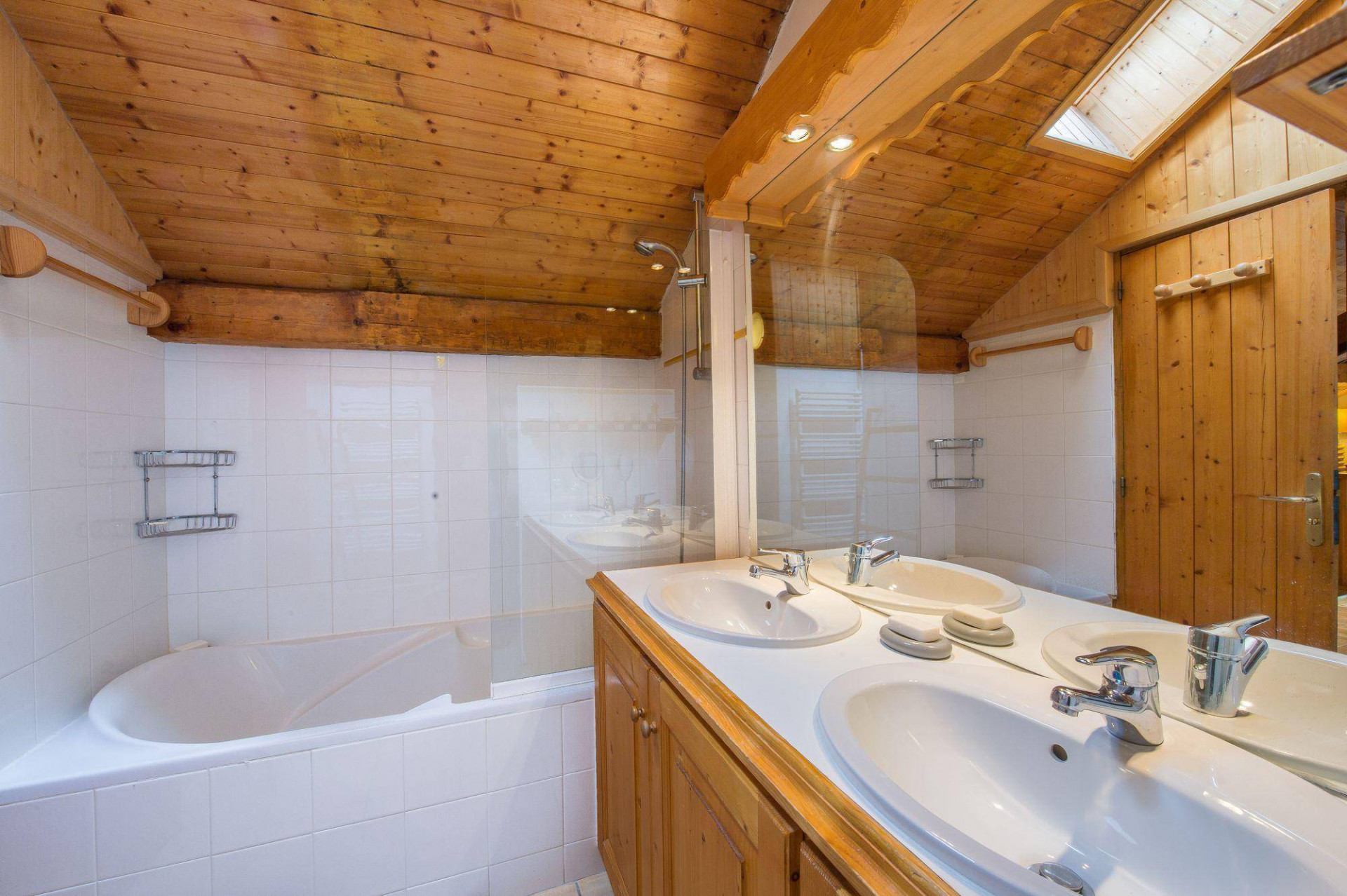 Meribel Location Chalet Luxe Novacekite Baignoire 2