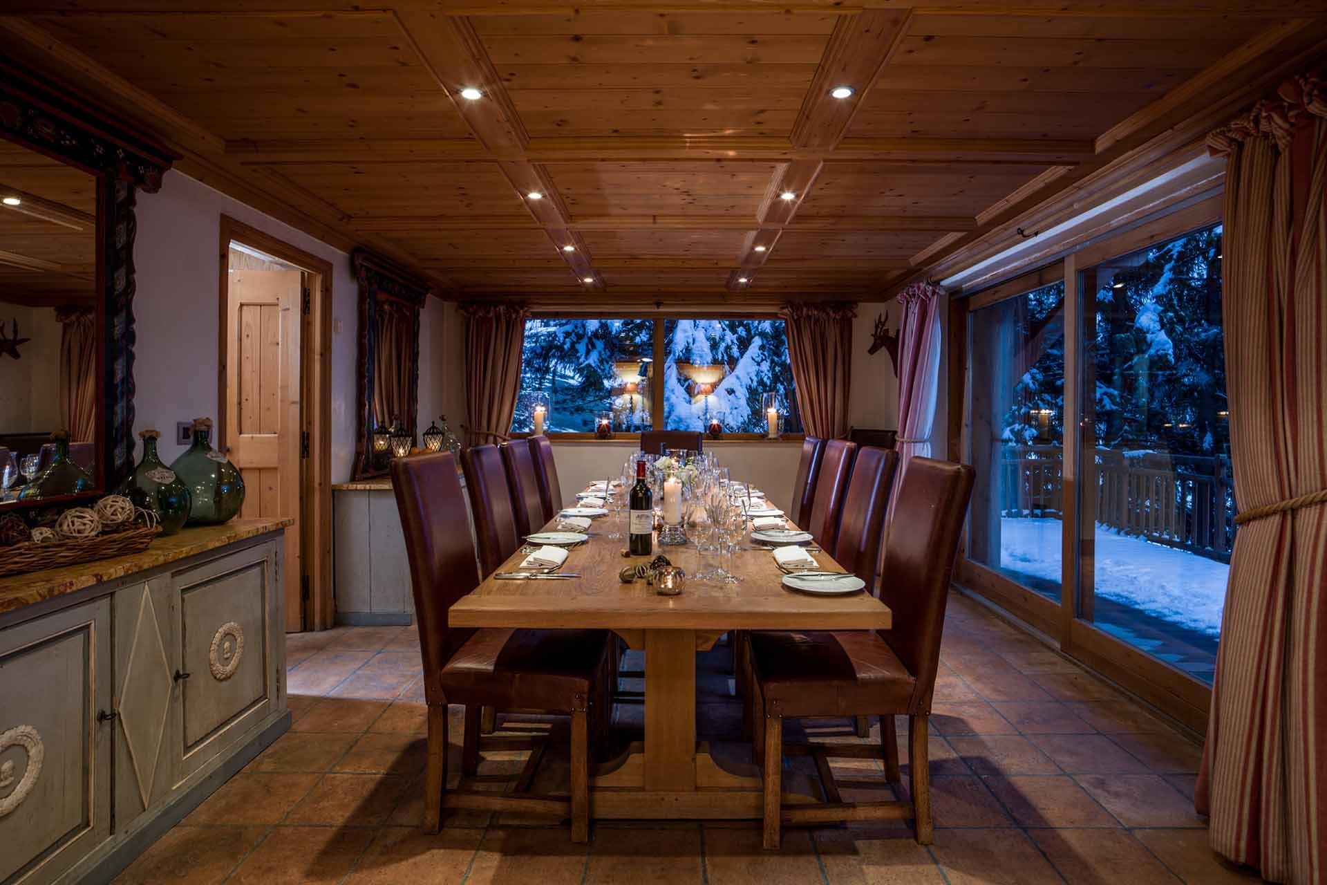Méribel Luxury Rental Chalet Ulamite Dining Room 2
