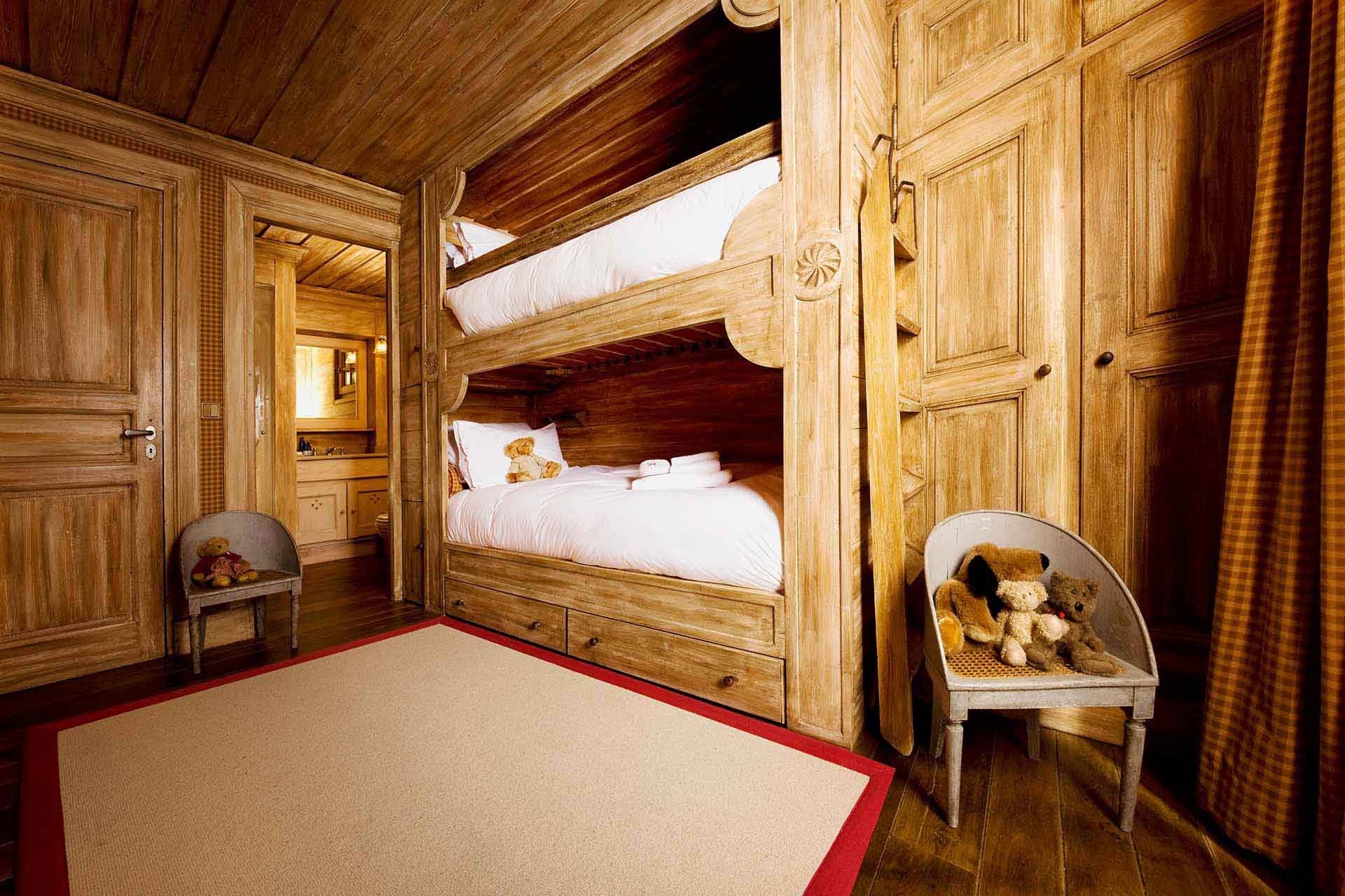 Méribel Luxury Rental Chalet Ulomite Bedroom 3
