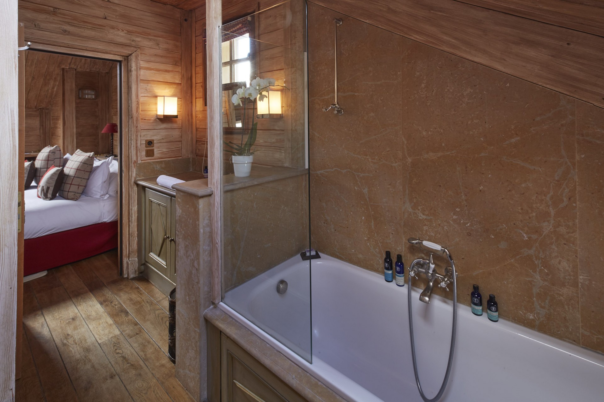 Méribel Luxury Rental Chalet Ulomite Bathroom 4