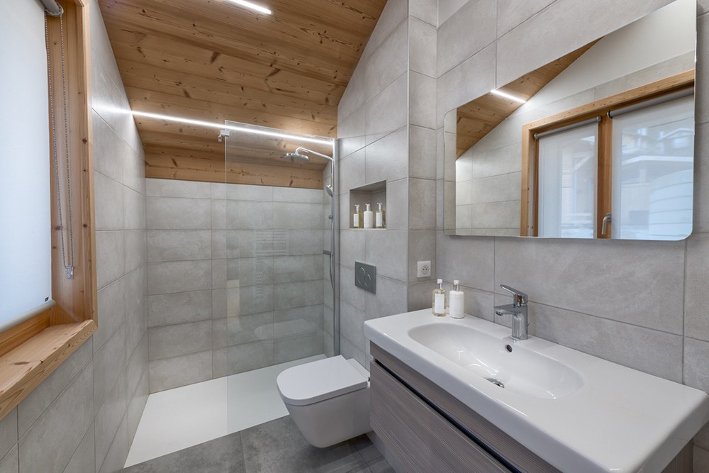 Morzine Luxury Rental Chalet Merline Shower Room